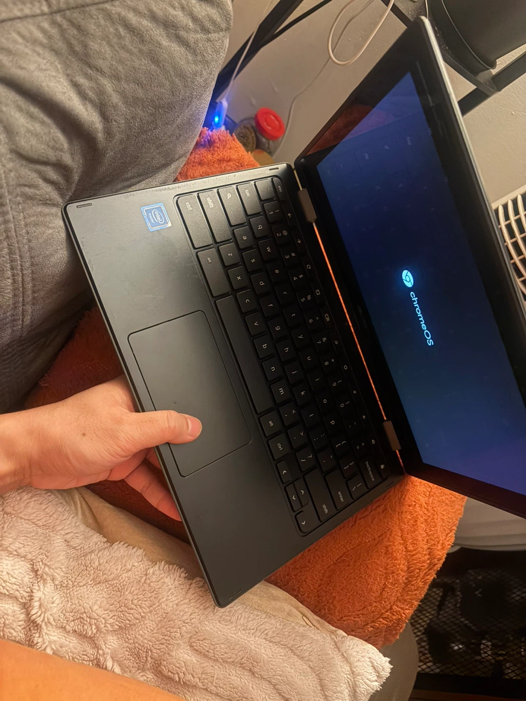 Acer Chromebook Convertible Laptop - photo 2