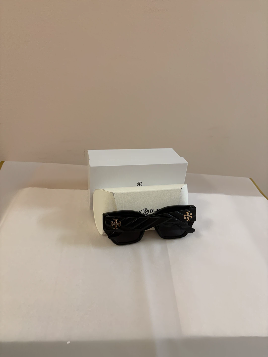 Tory Burch Black Sunglasses - photo 3