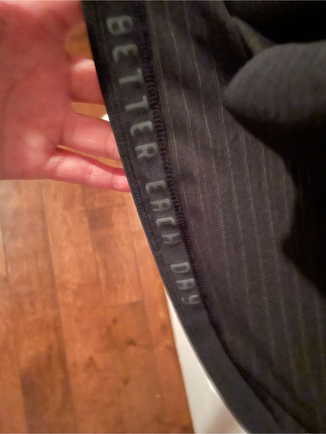Lululemon Black T-Shirt - photo 2