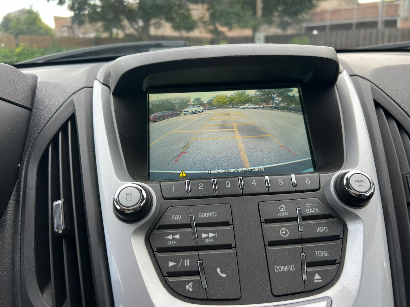 White Chevrolet Equinox SUV 2015 - photo 4