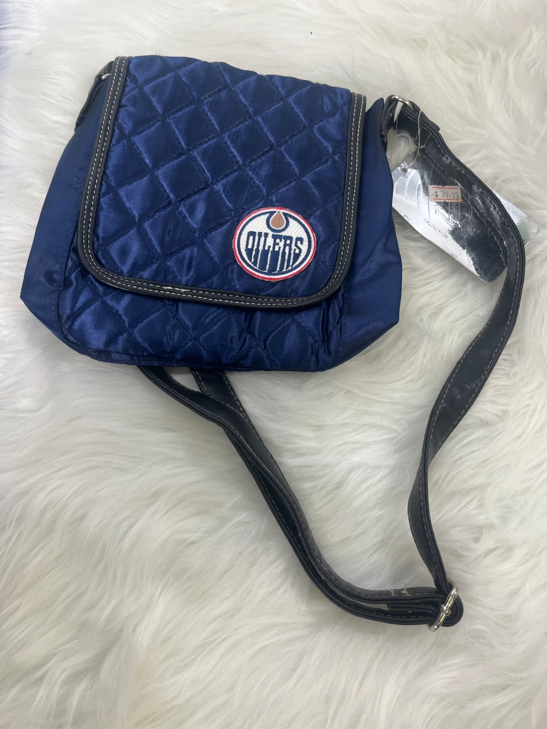 NWT Edmonton Oilers Quilted Crossbody Purse