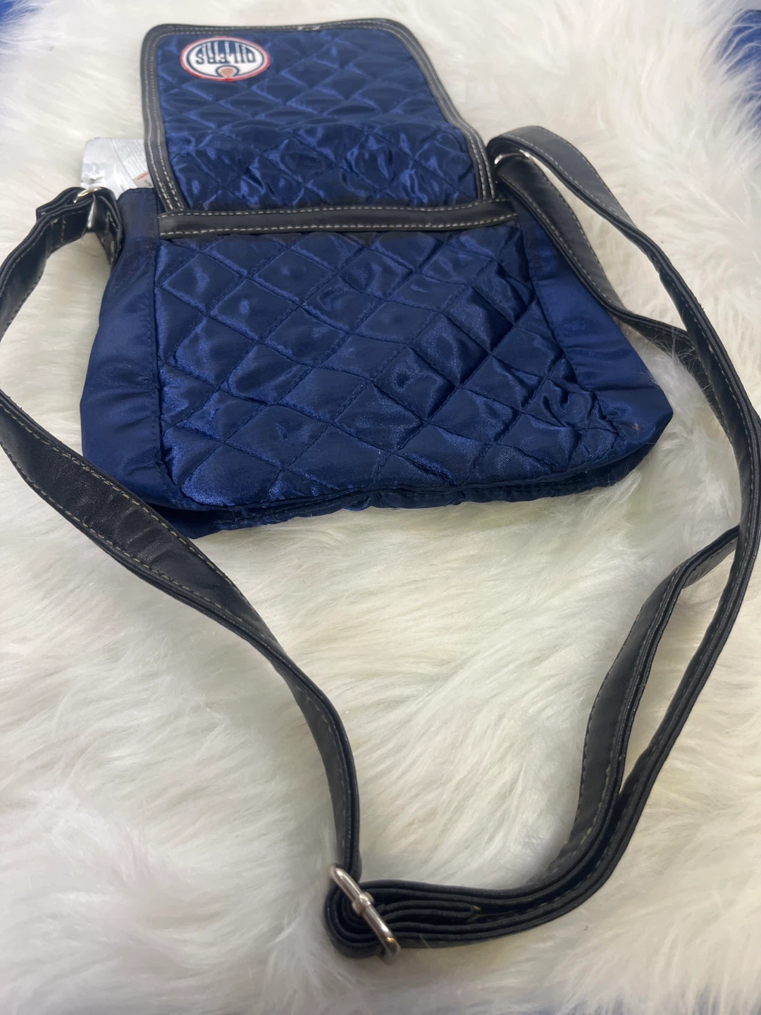 NWT Edmonton Oilers Quilted Crossbody Purse - photo 4