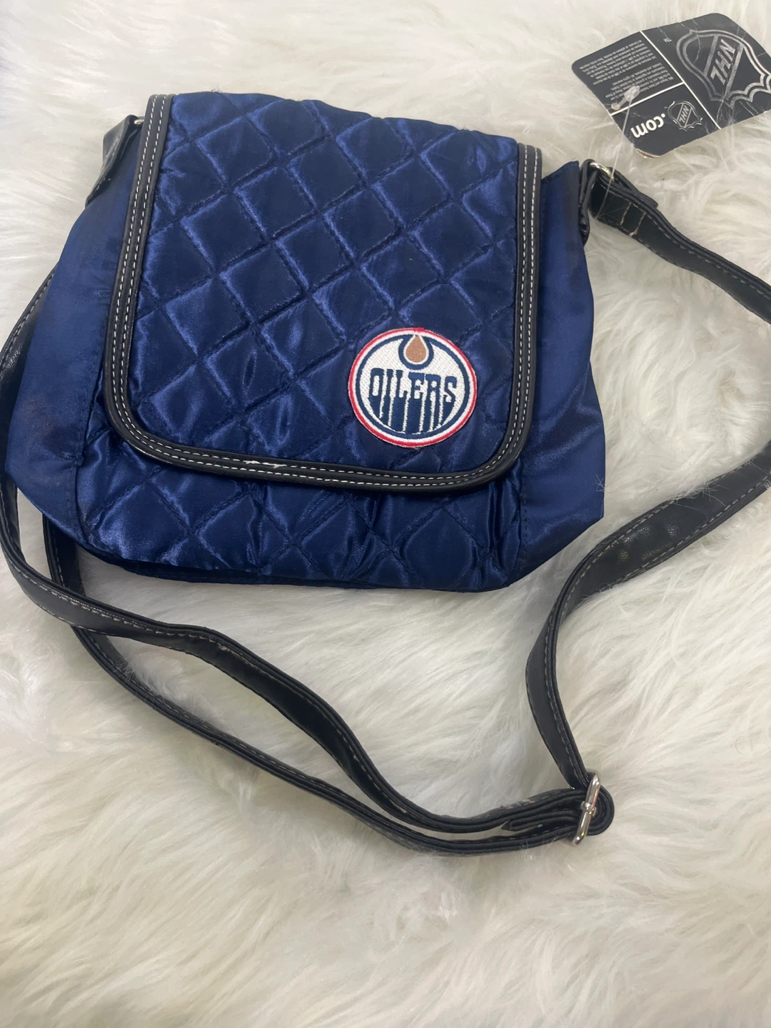 NWT Edmonton Oilers Quilted Crossbody Purse - photo 5