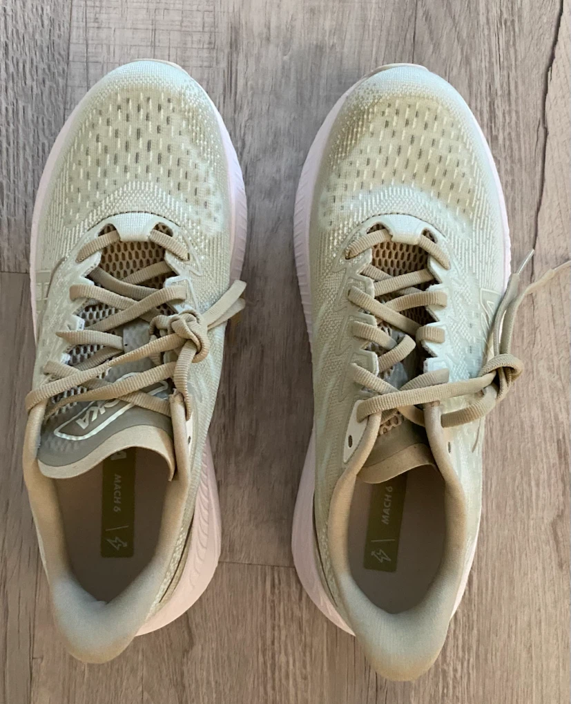 Women's NEW Hoka Mach 6 performance runners. - photo 5