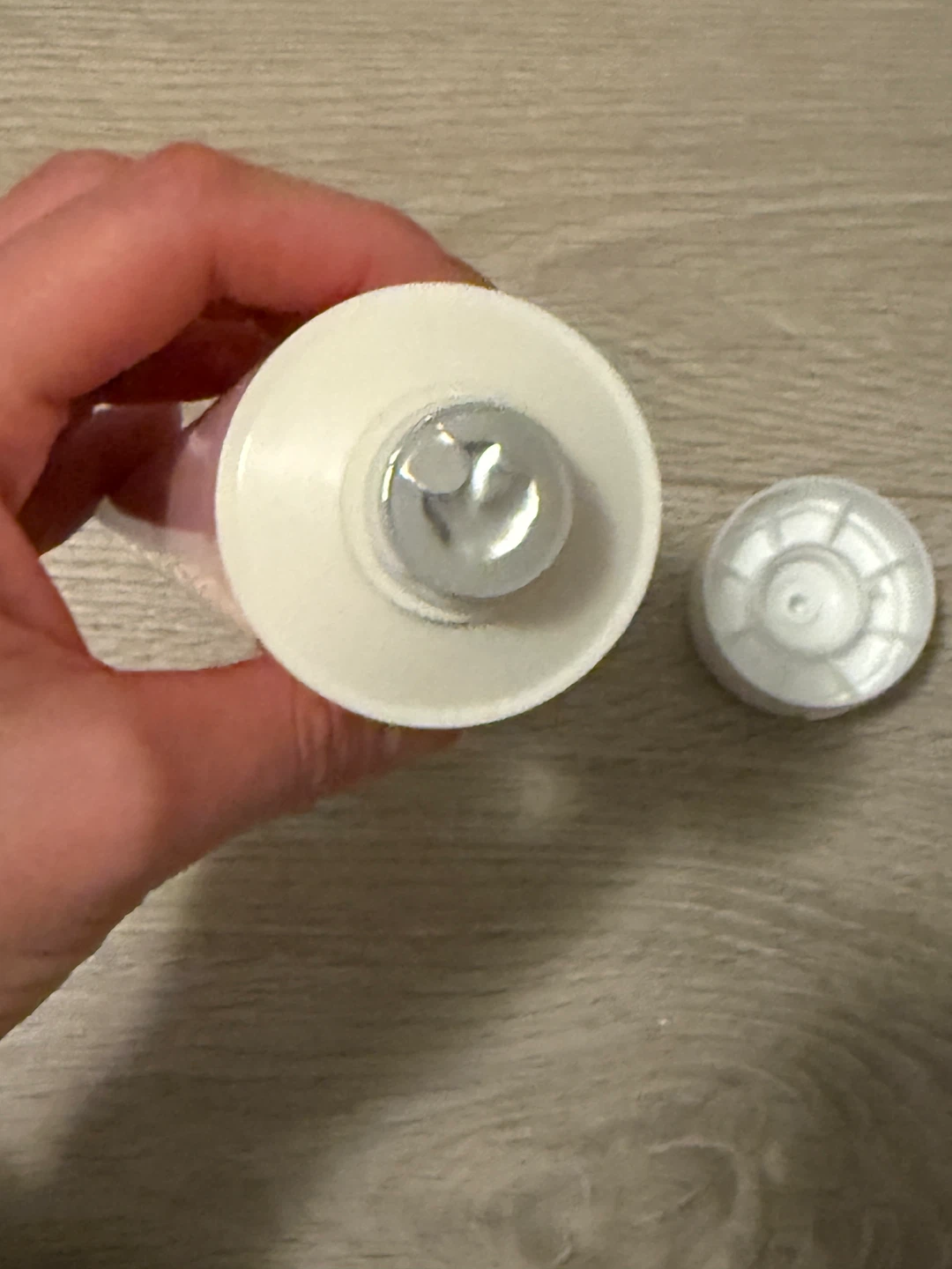 Unopened COCOmagic Coconut Rose Hand Cream - photo 3