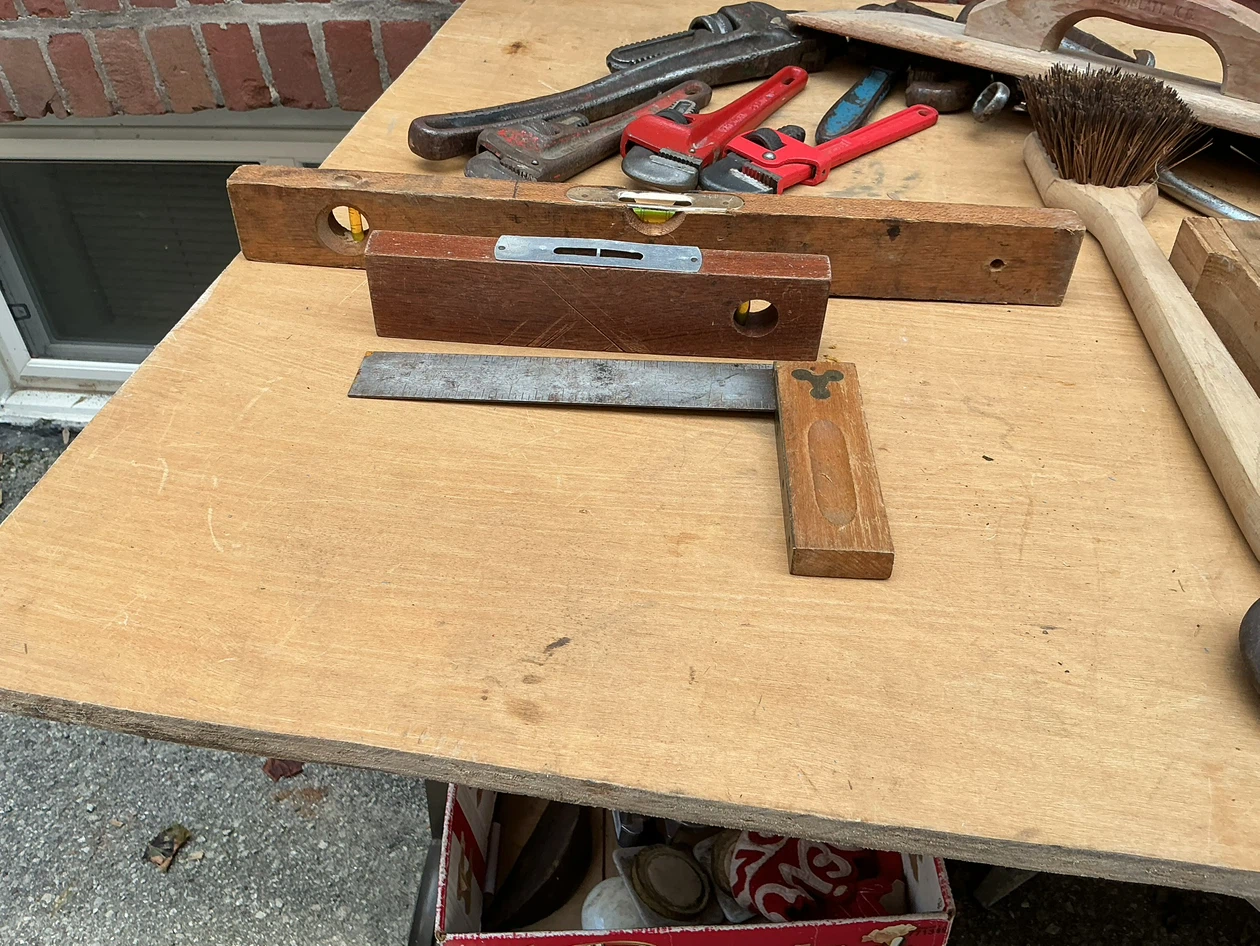 One Vintage Wood Straight Level & 2 Wood Spirit Levels ! - photo 2