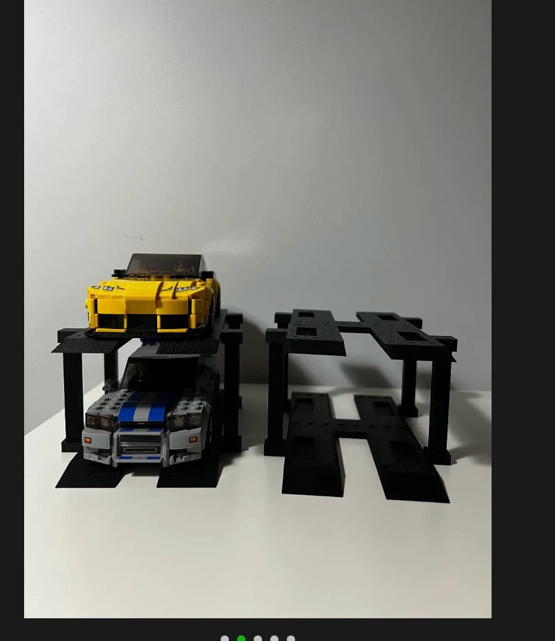 3D Printed LEGO Car Display Lifts