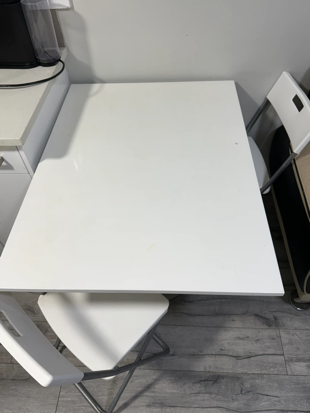 White Dining / Office Table with 2 IKEA GUNDE Folding Chairs - photo 3
