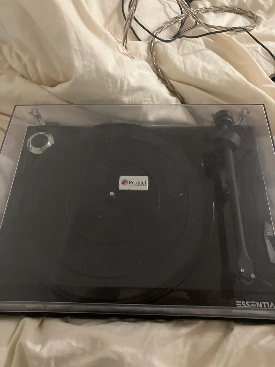 Pro-Ject Essential 3 Turntable