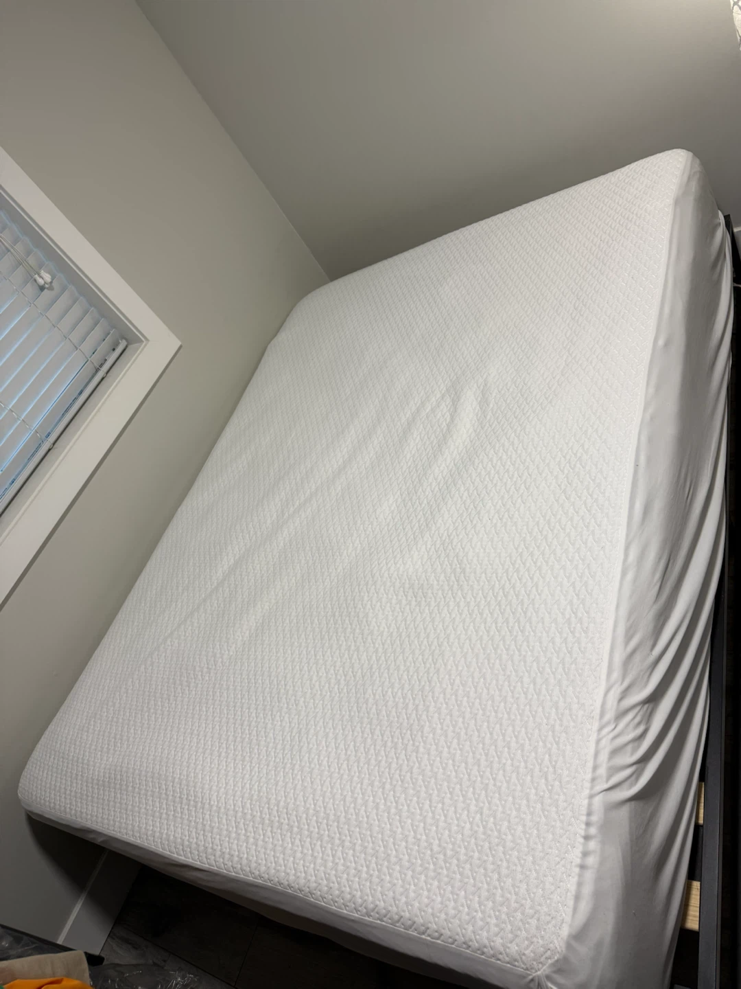 Queen Size Mattress & Metal Bed Frame Set - photo 3