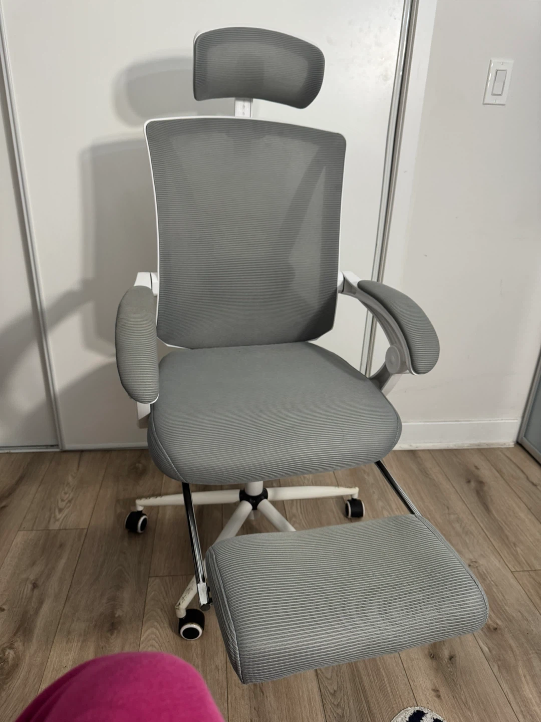 Grey Ergonomic Office Chair with Footrest - photo 2