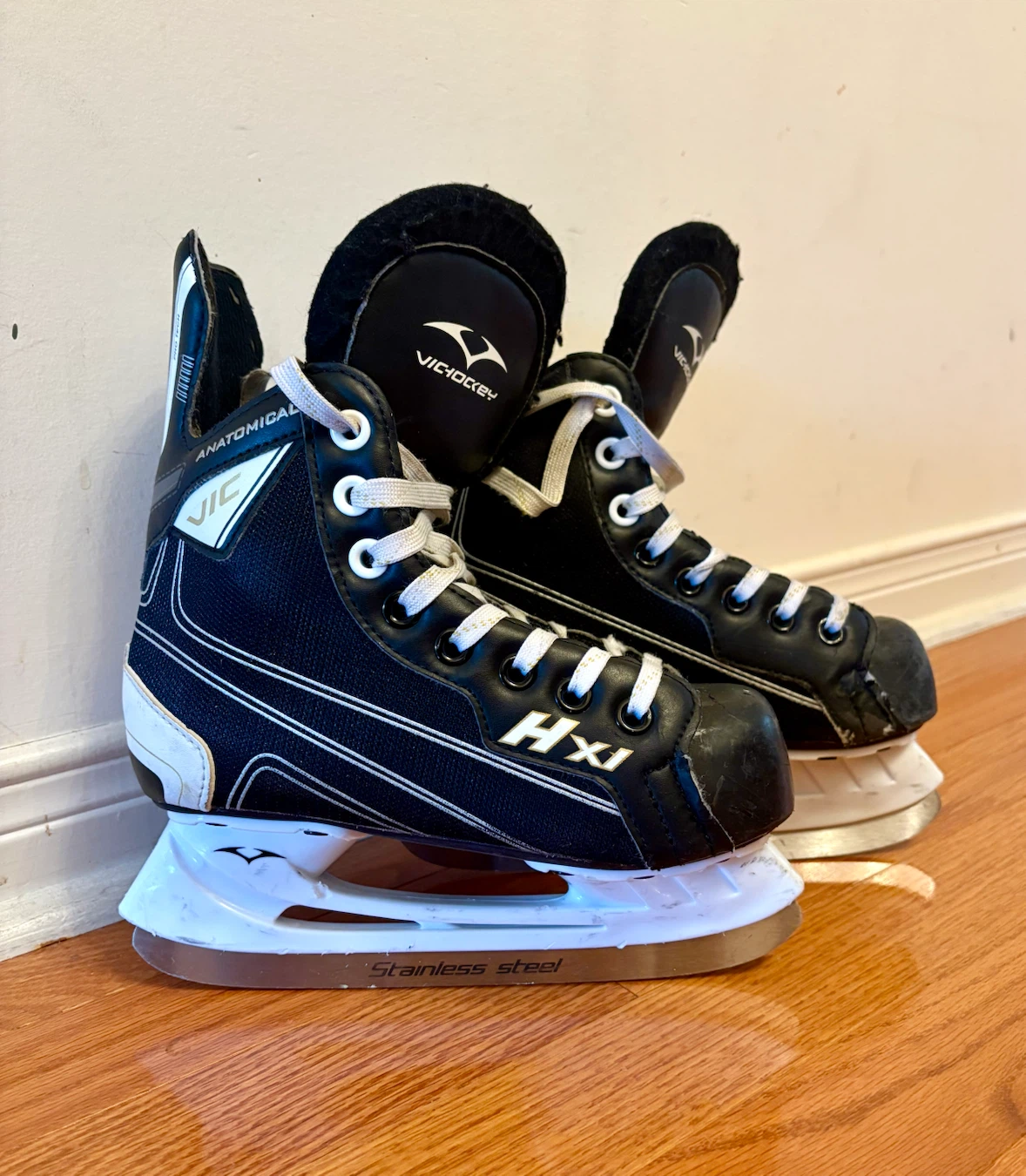 Vic Hockey Hxi Ice Skates Size 1