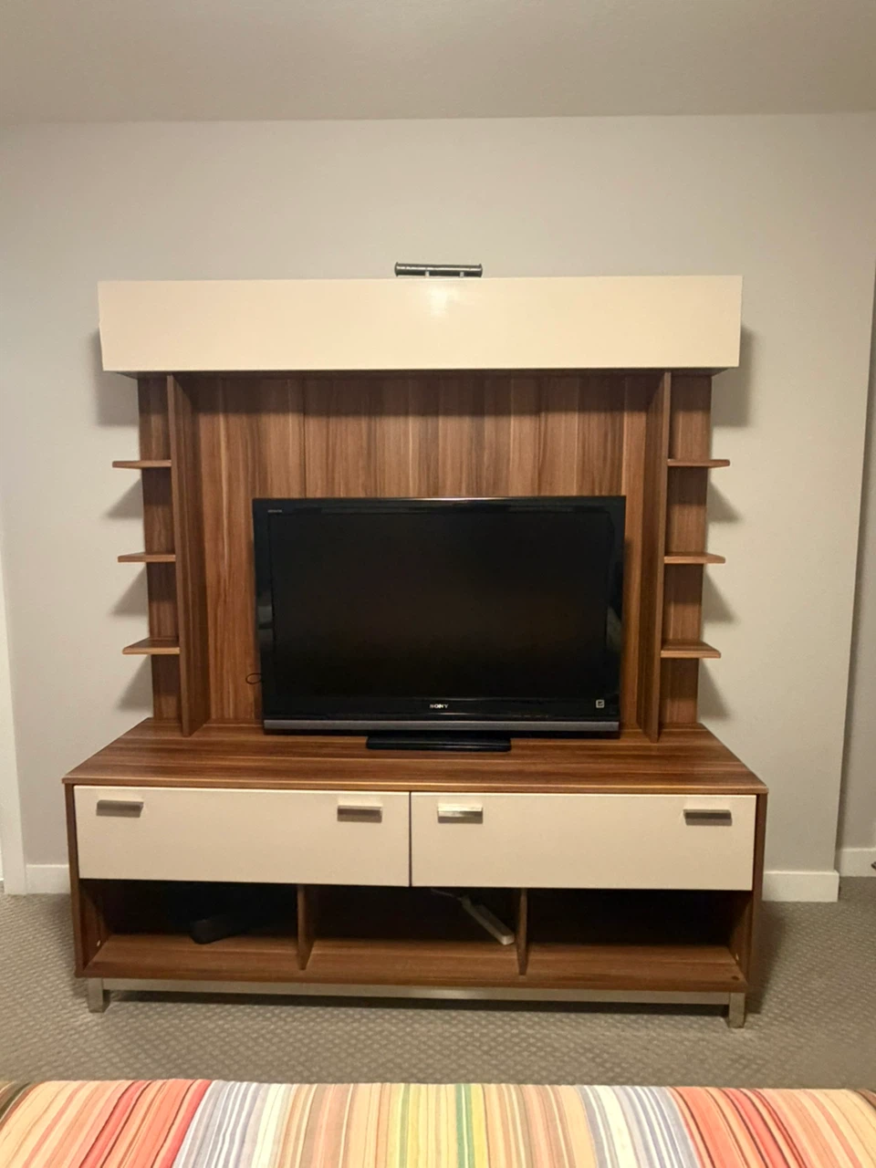 Matching 3-Piece Furniture Set – $275