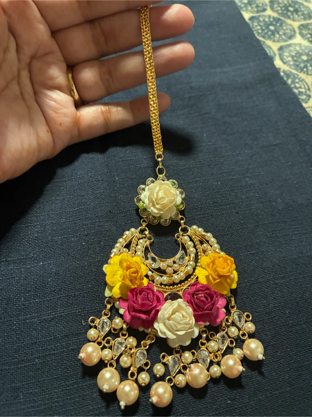 Floral Maang Tikka with Pearls - photo 3