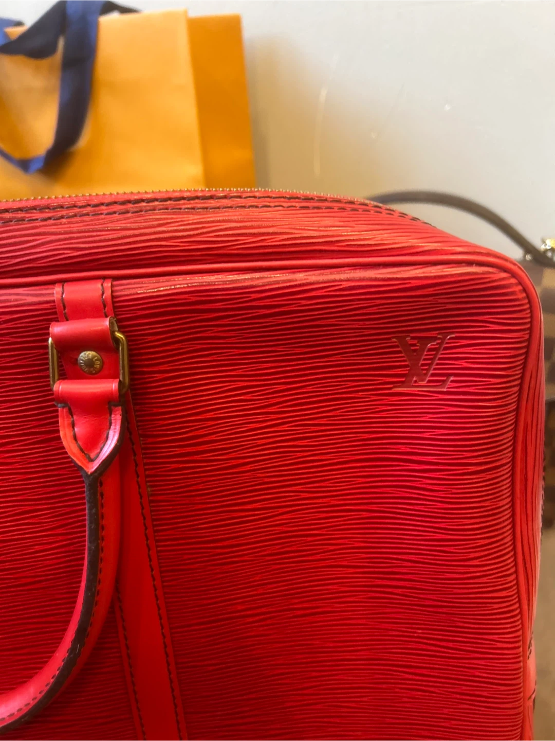 (Authentic) Louis Vuitton Epi Leather Briefcase - photo 2