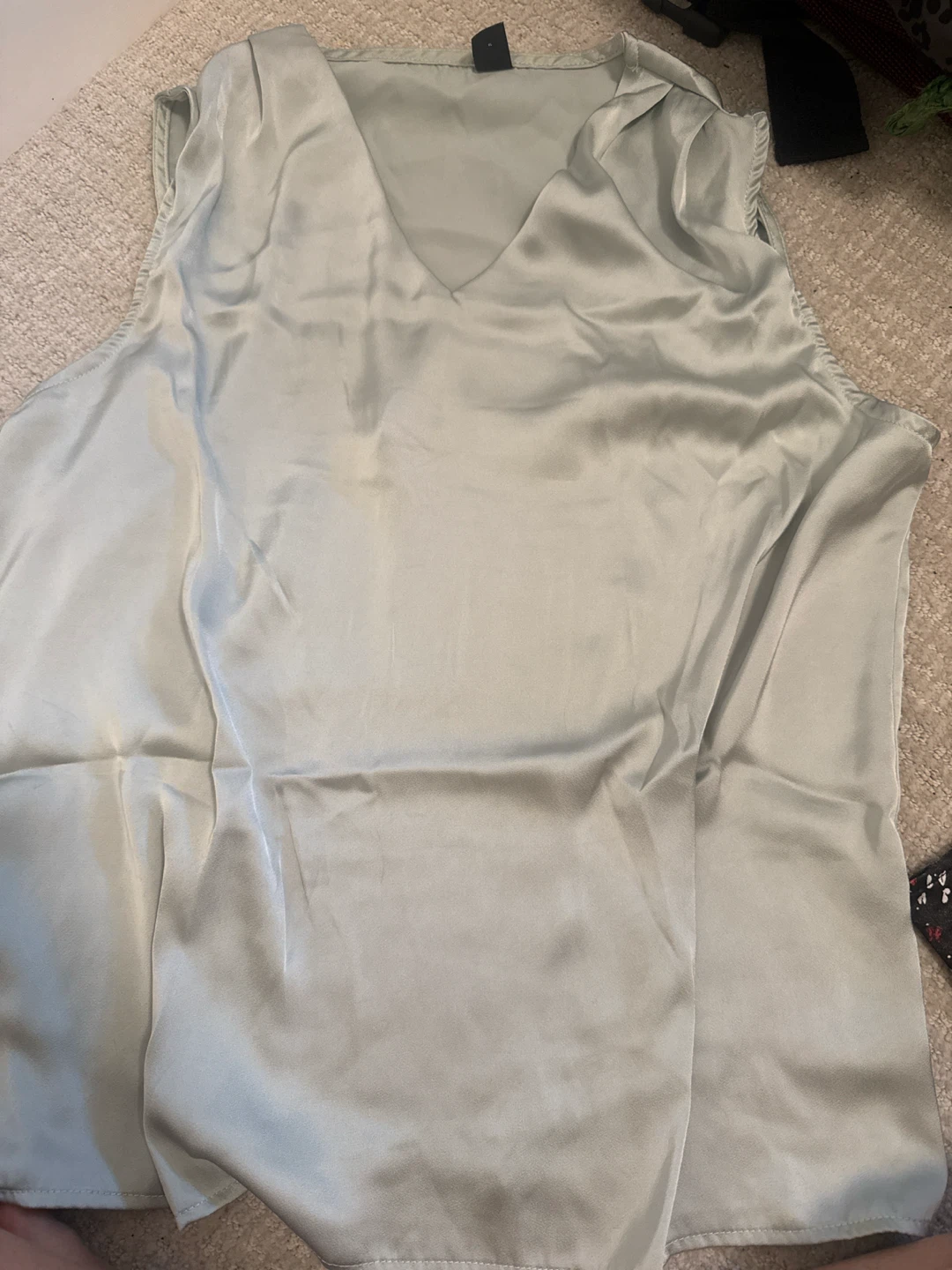 EMERY ROSE Sage Green V-Neck Sleeveless Blouse - photo 2