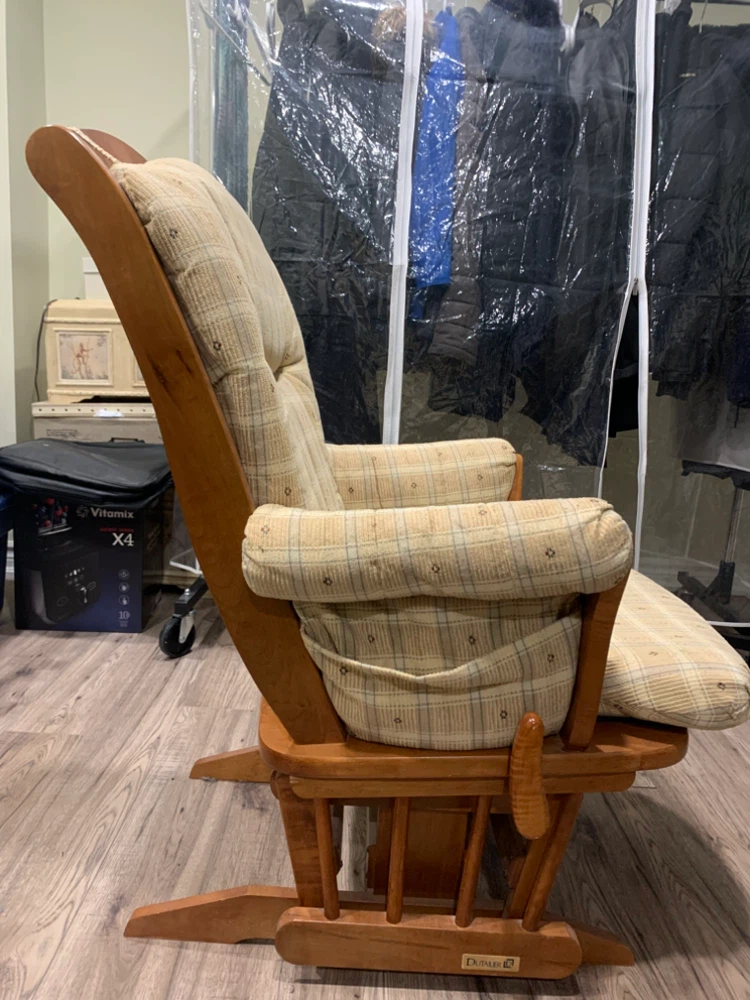 Dutailier Glider Rocking Chair - photo 2
