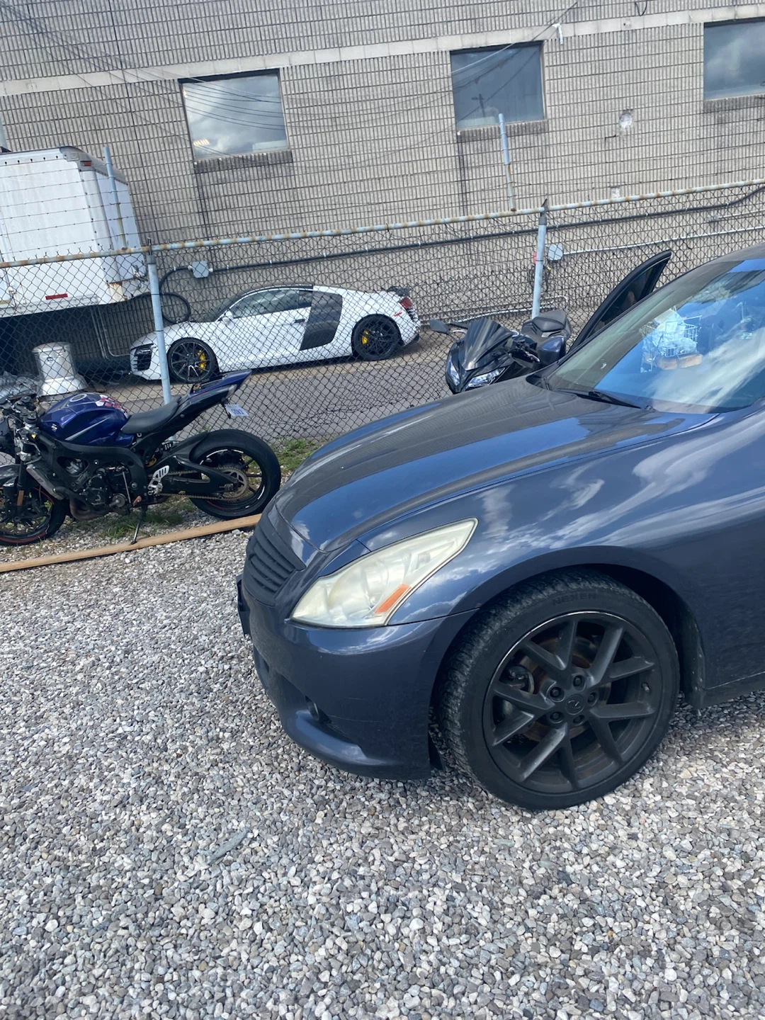Infiniti G37 Sedan - photo 4