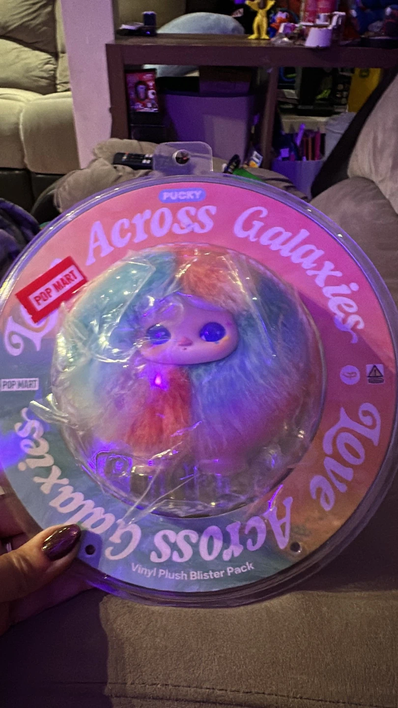 Pop Mart Pucky Love Across Galaxies Vinyl Plush Blister Pack