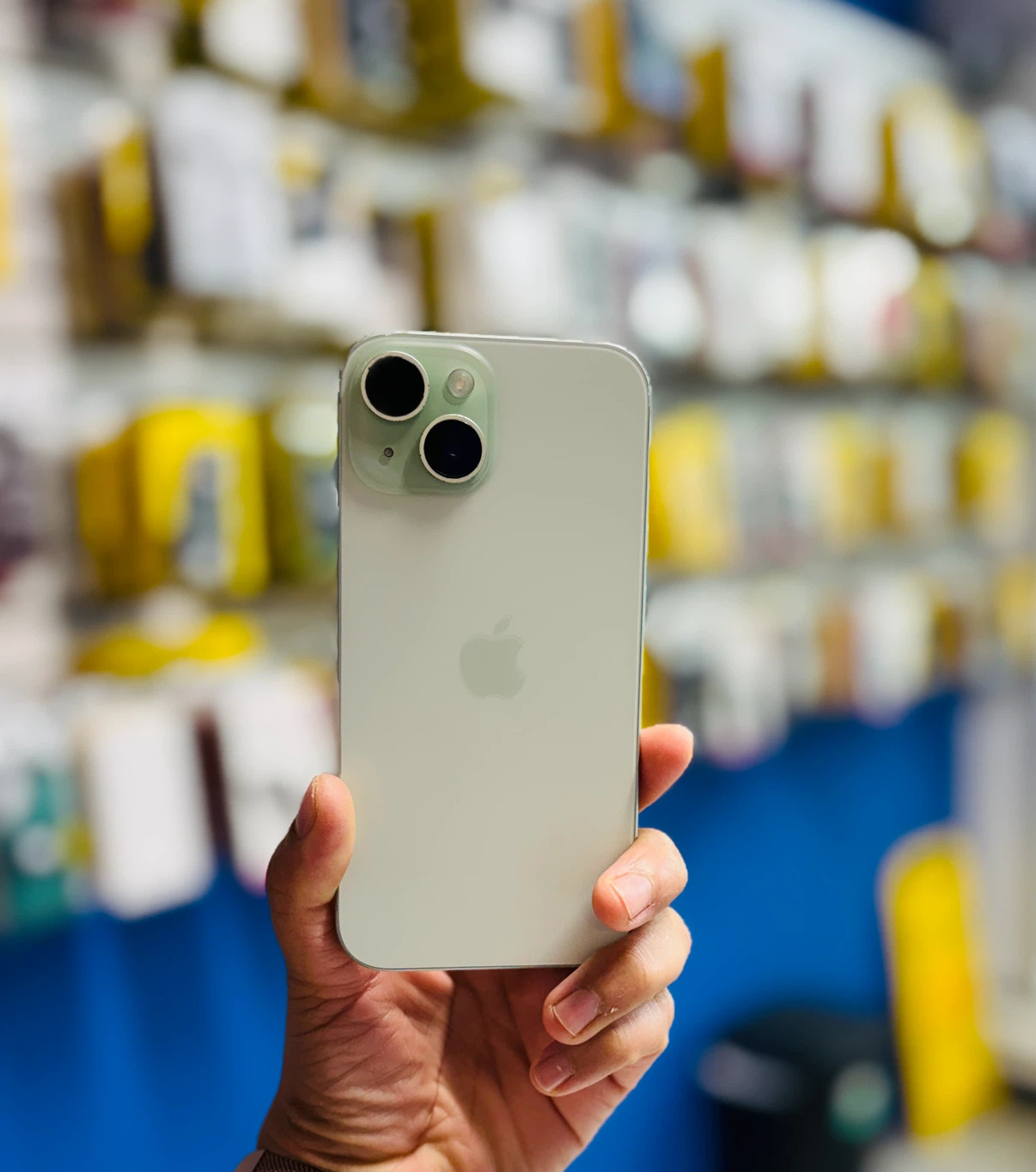 iPhone 15 128gb (Store Warranty)