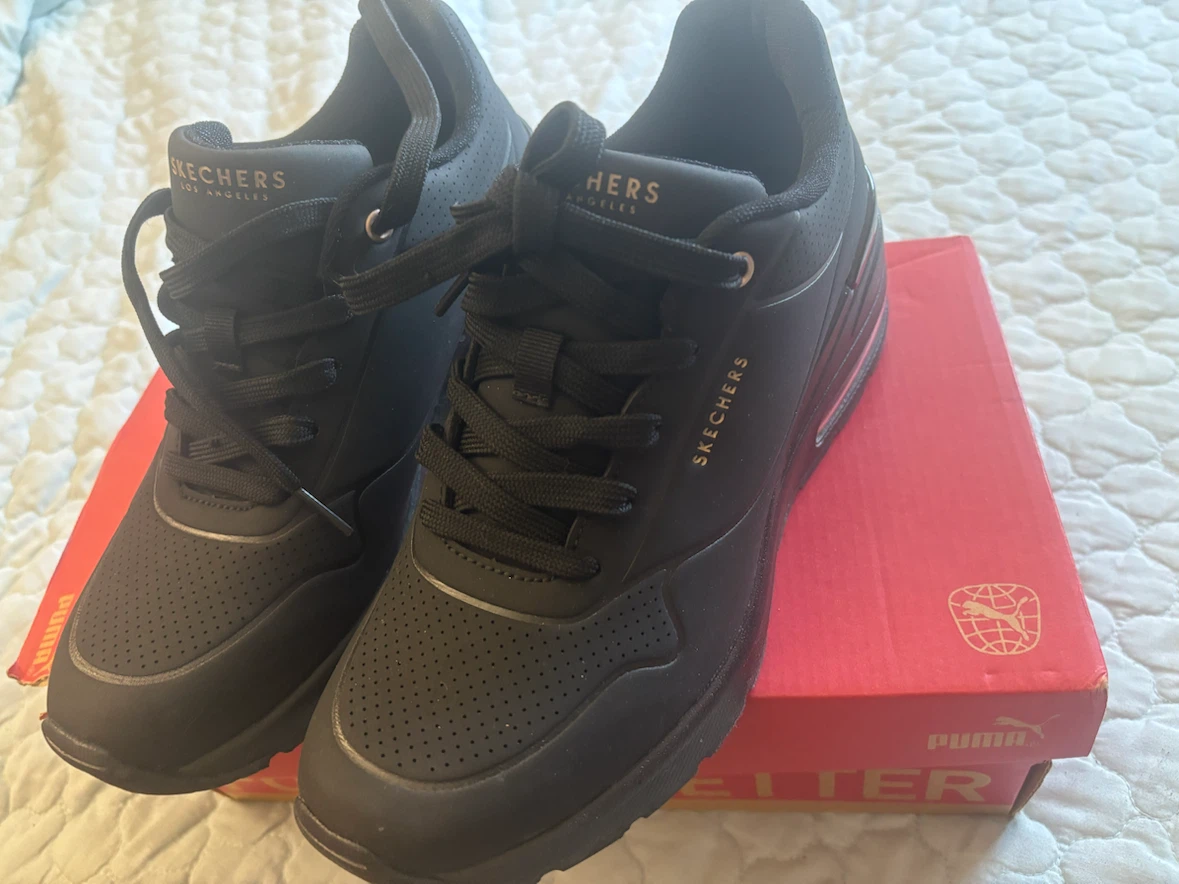 Skechers Women's Black Sneakers Size 8.5