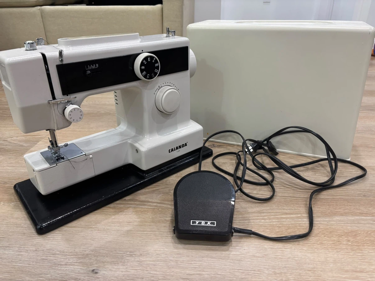 Calanda 728F Sewing Machine