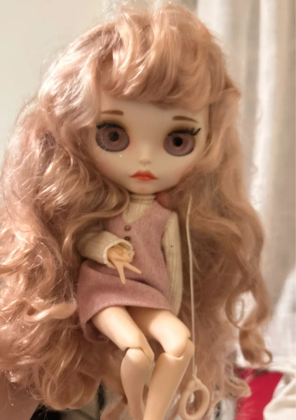 Blythe Doll with Long Wavy pink blonde Hair