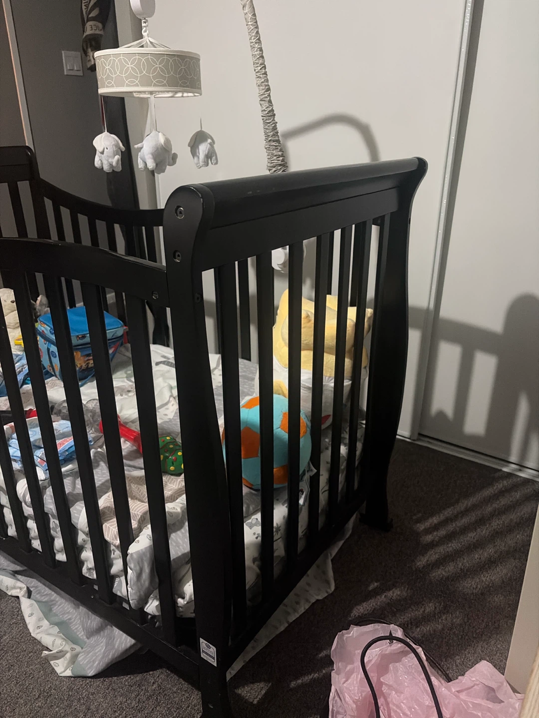 DaVinci Black Baby Crib with Mobile - photo 2