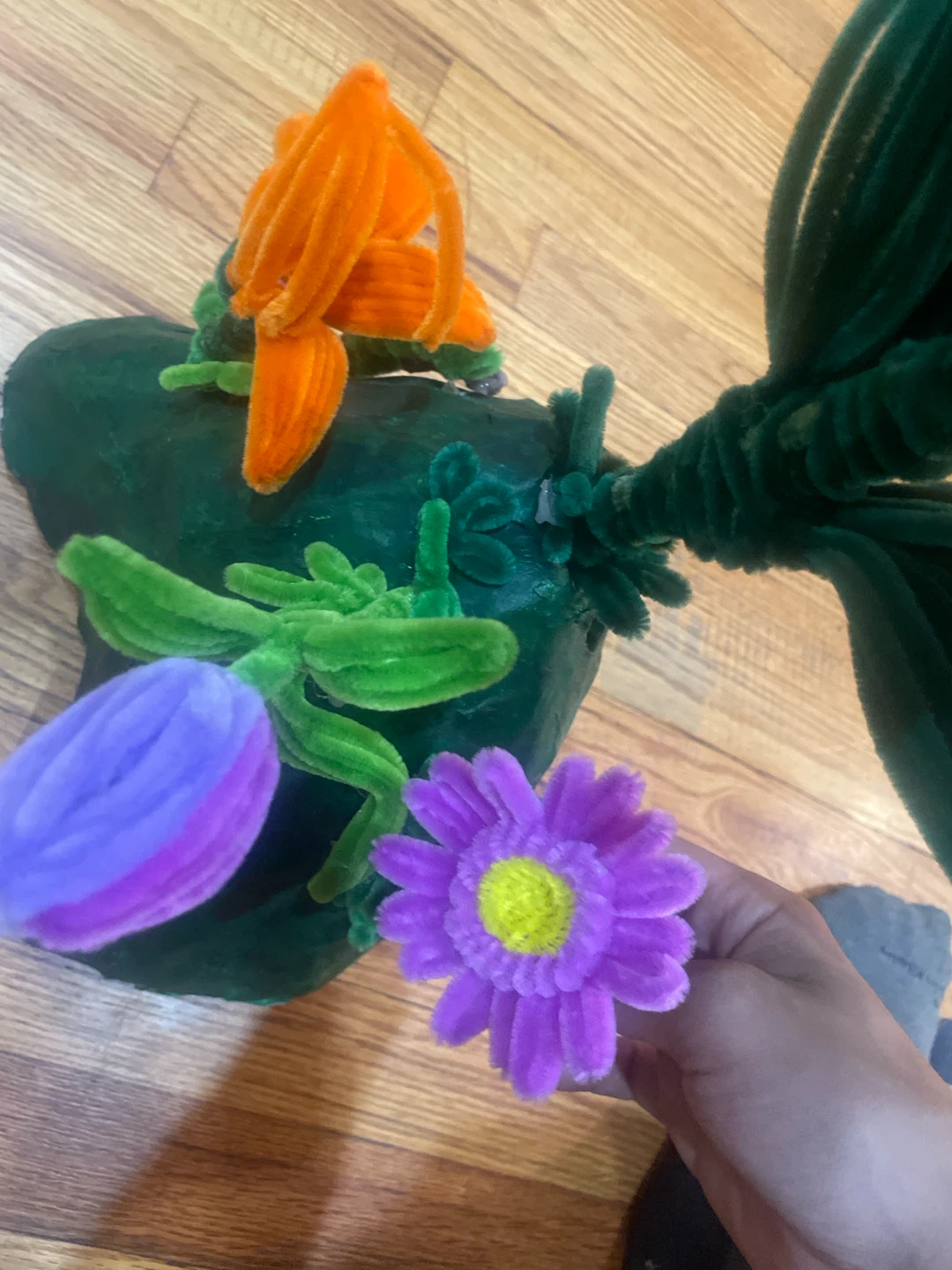 Handmade Pipe Cleaner Flower Sculpture - photo 3