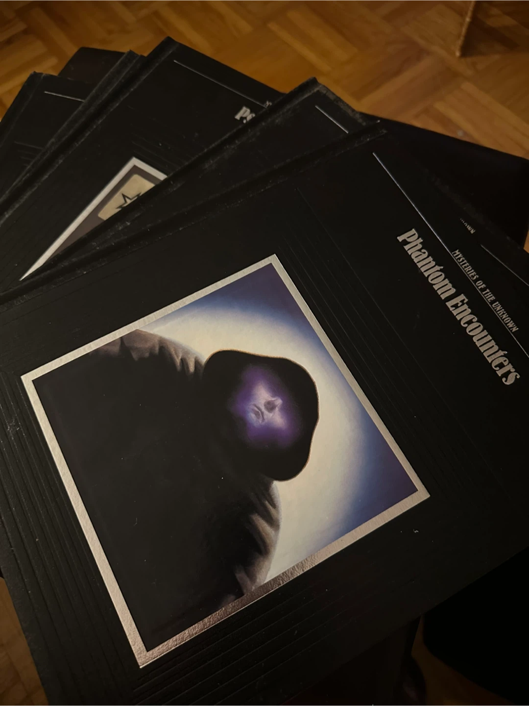 5 Mysteries of the Unknown Hardcover Books