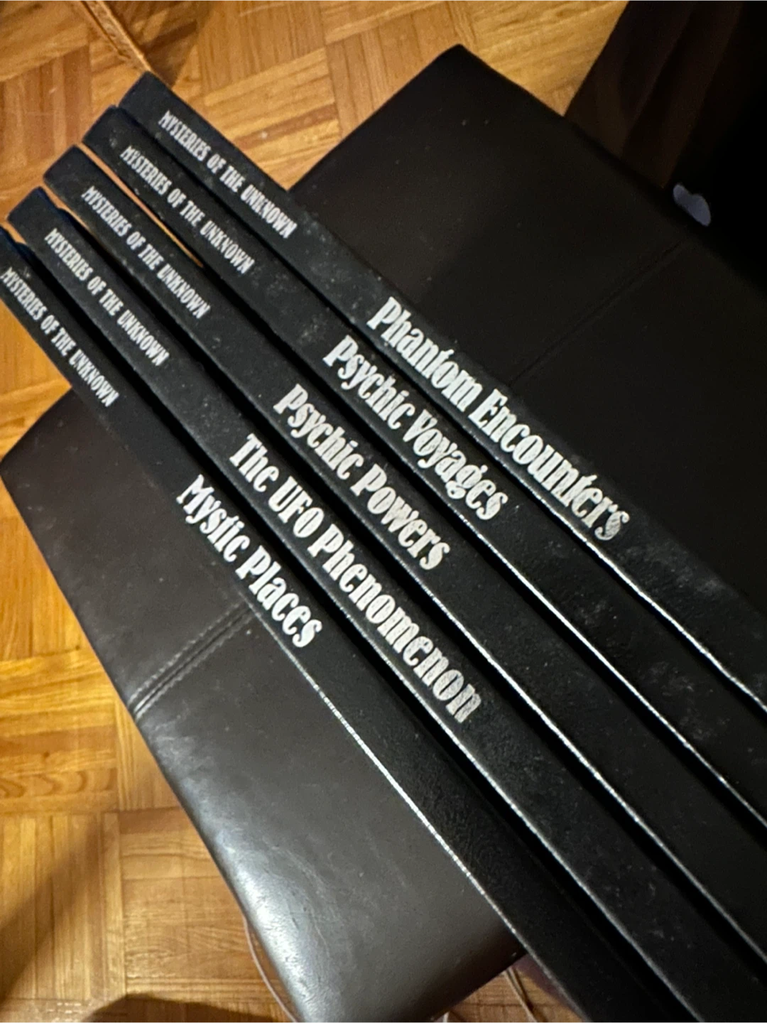 5 Mysteries of the Unknown Hardcover Books - photo 2