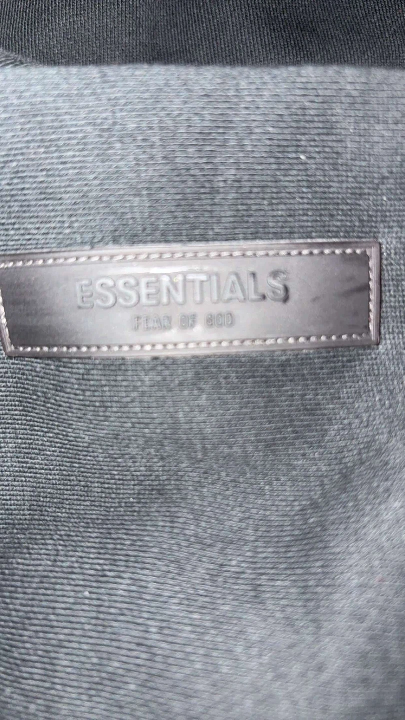 Black essential hoodies medium - photo 2