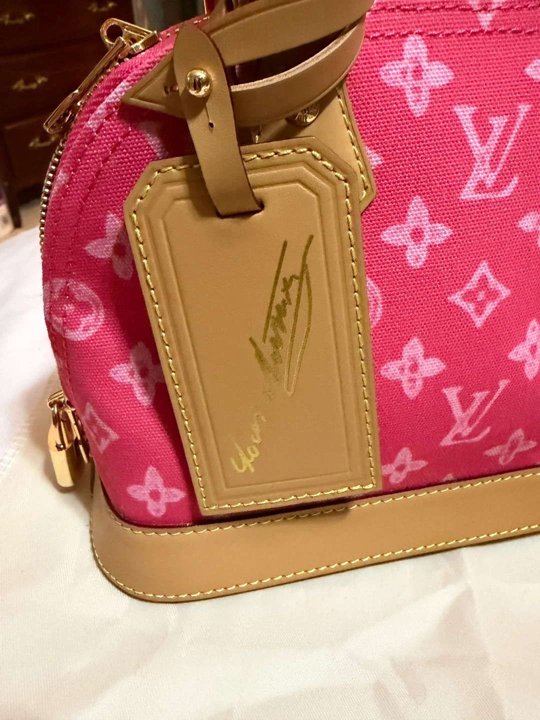 Louis Vuitton Alma BB Pink Monogram Handbag - photo 3