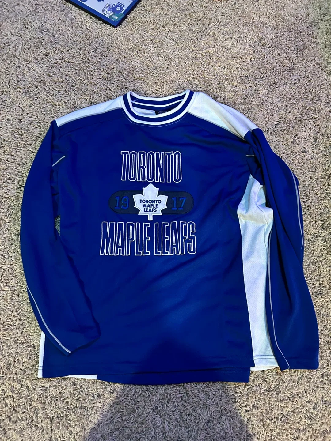 Toronto Maple Leafs long sleeve shirt