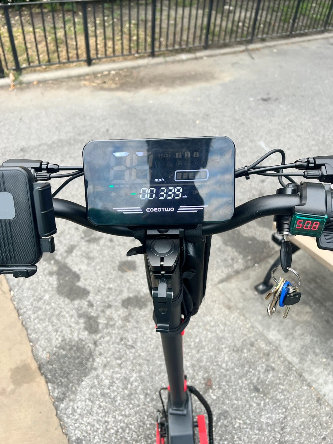 EOEOTWO Electric Scooter - photo 3
