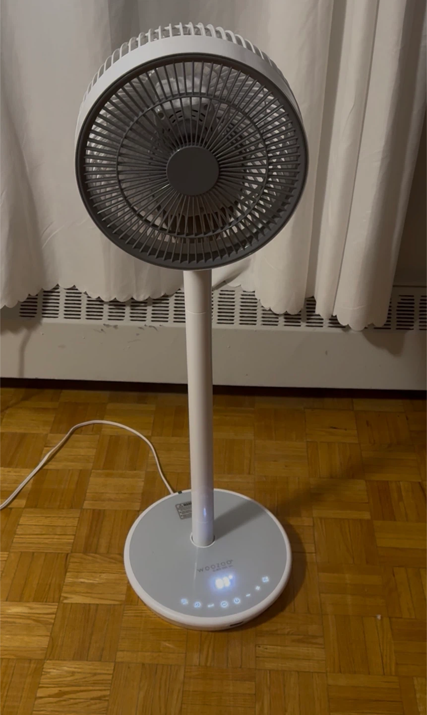 Woozoo standing fan - oscillating / 360 degree turn
