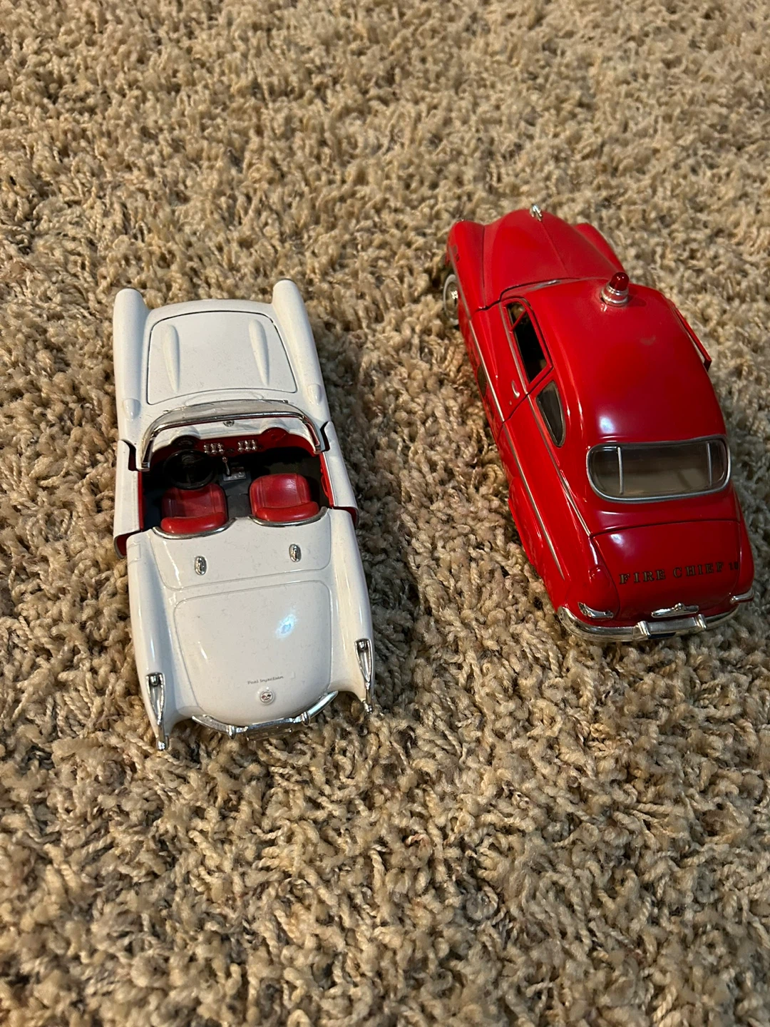 Set of Two Vintage Diecast Model Cars - photo 2