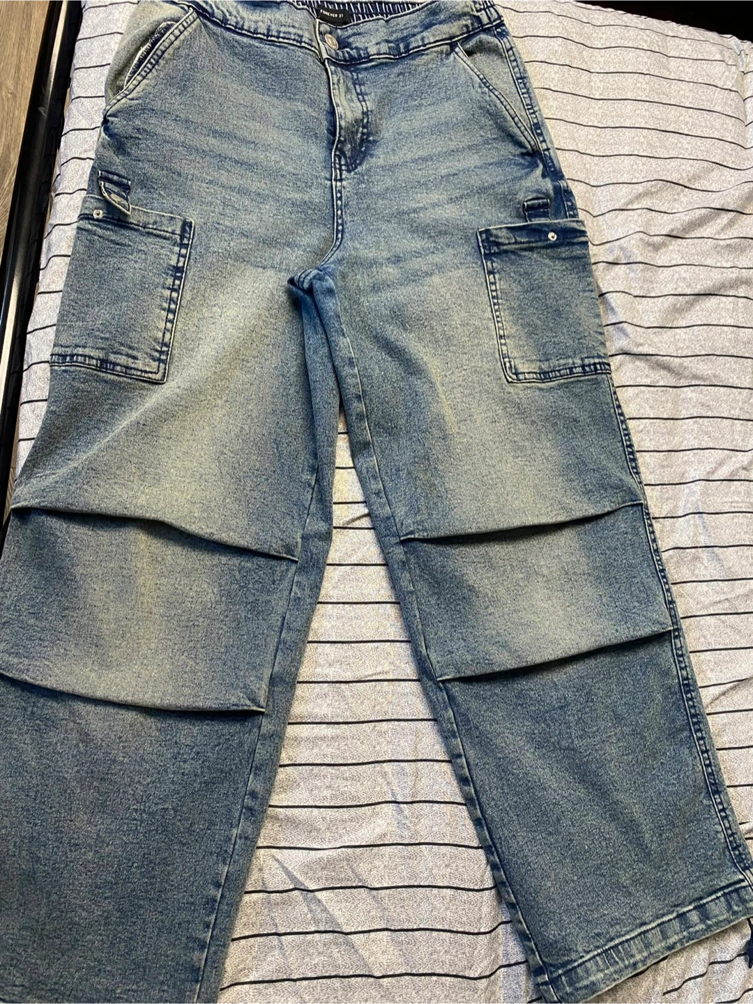 Forever 21 Cargo Jeans - photo 2