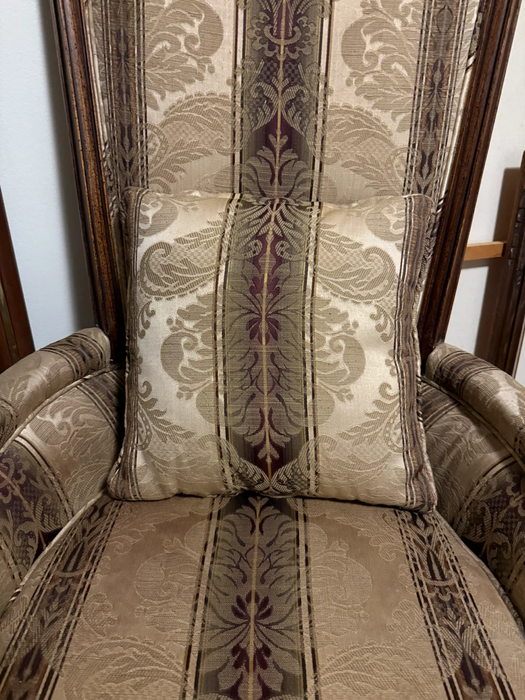 Pair of Traditional Pair of Wood Accent Chairs / Armchairs - photo 4