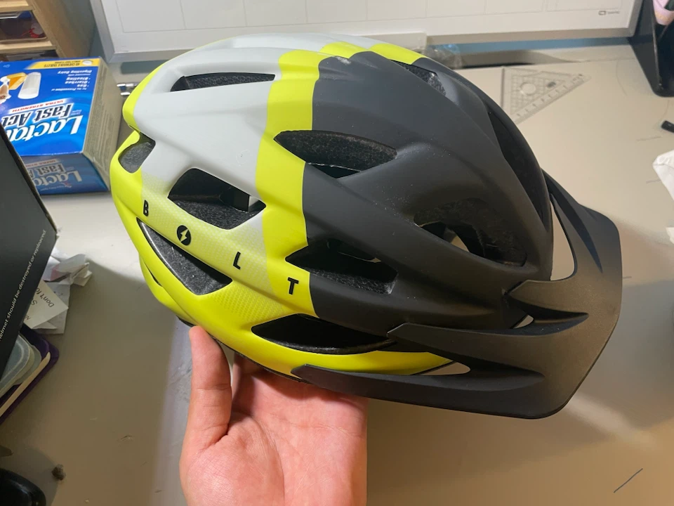 BOLT Cycling Helmet Size M (54–58 cm)