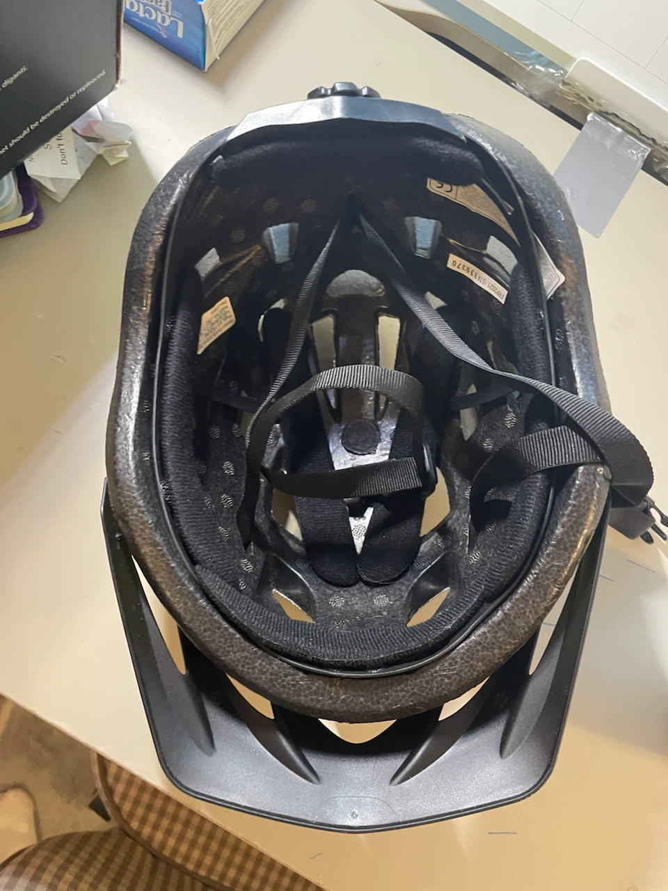 BOLT Cycling Helmet Size M (54–58 cm) - photo 4