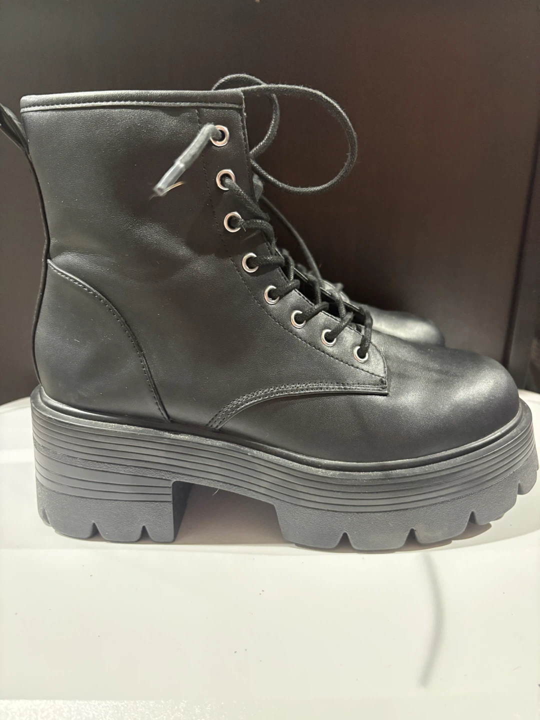 Madden Girl Black Platform Boots Size 8 - photo 2