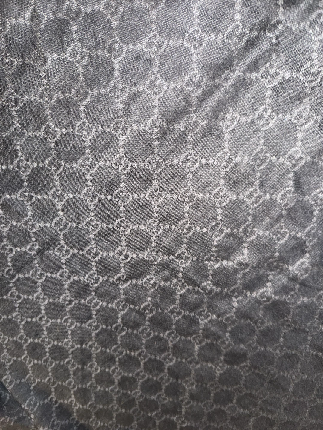 Gucci GG Monogram Scarf in Black grey silk wool - photo 3