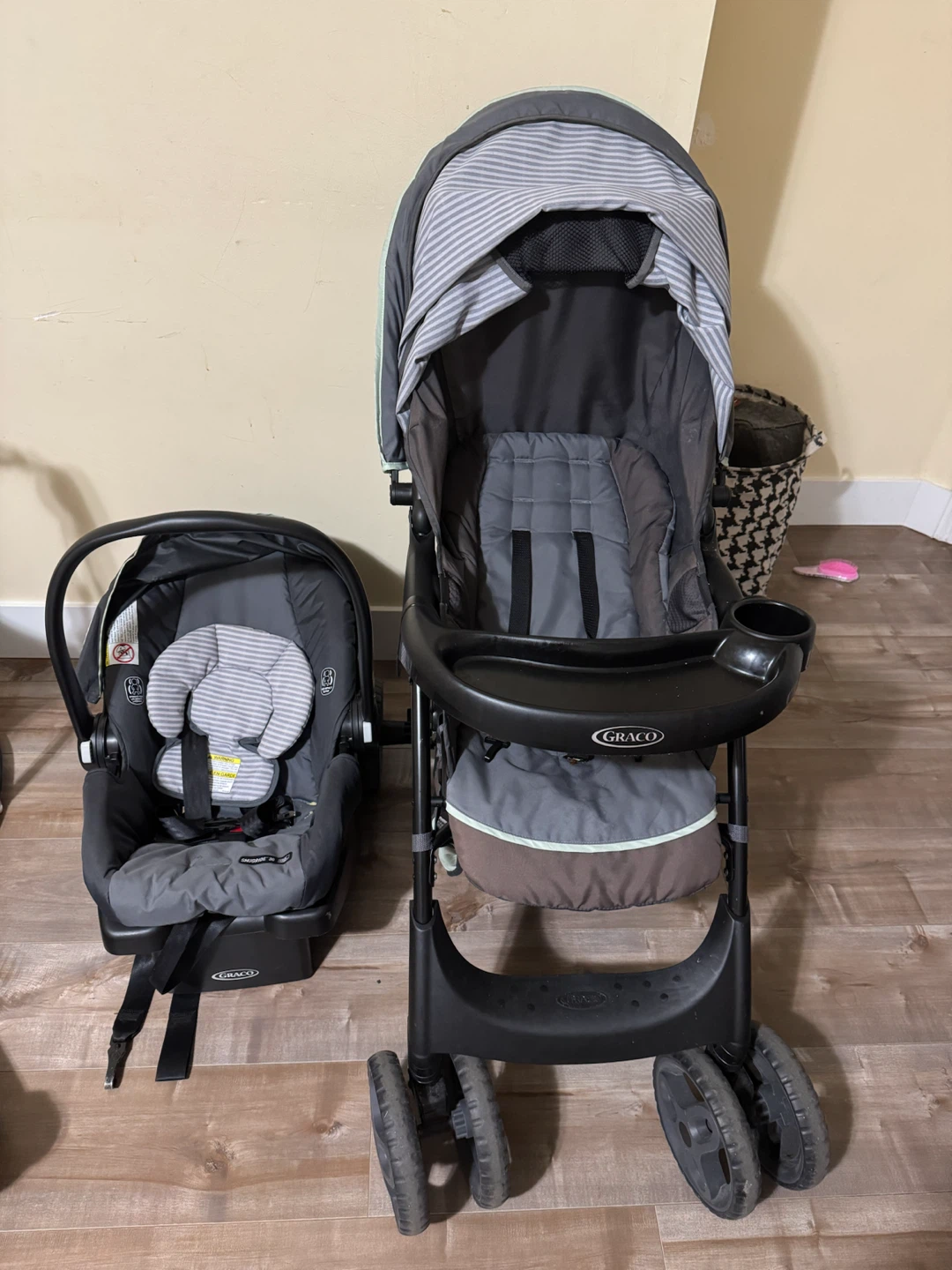 Graco Travel System Stroller and Car Seat