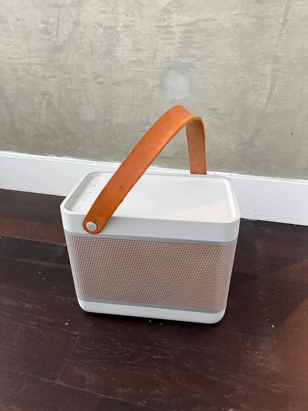 Bang & Olufsen Beolit 20 Portable Speaker - photo 2