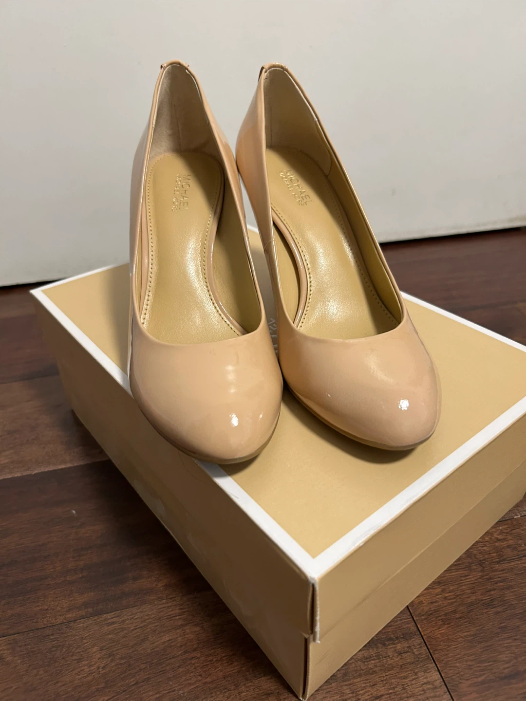 Nine West Nude Heels - Size 6 - photo 2