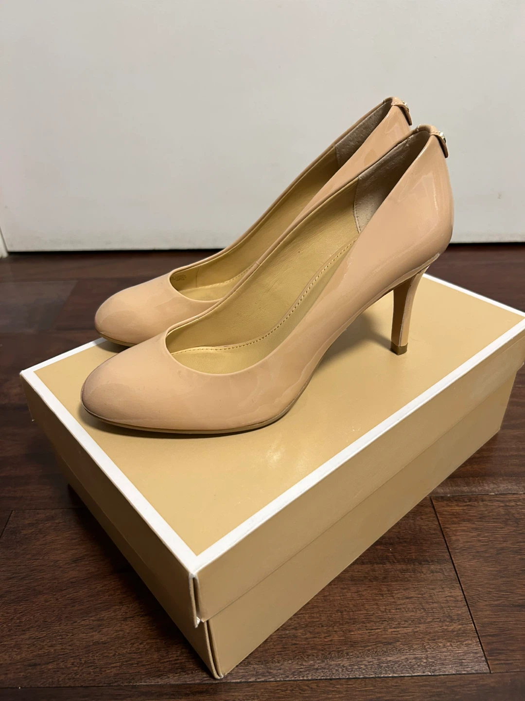 Nine West Nude Heels - Size 6 - photo 3