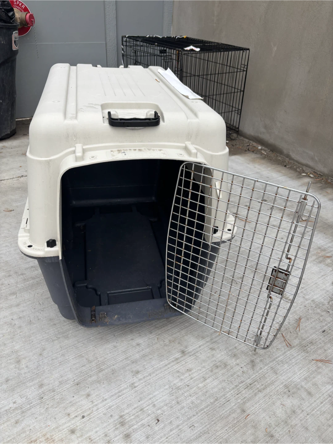 Petmate Plastic Dog Crate - photo 3