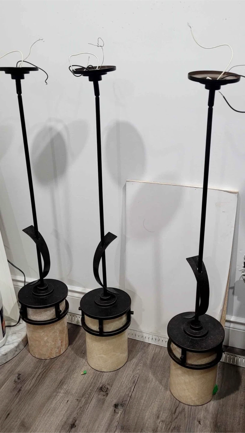 Quoizel Kyle Chandelier and Three Pendant Lights - photo 3