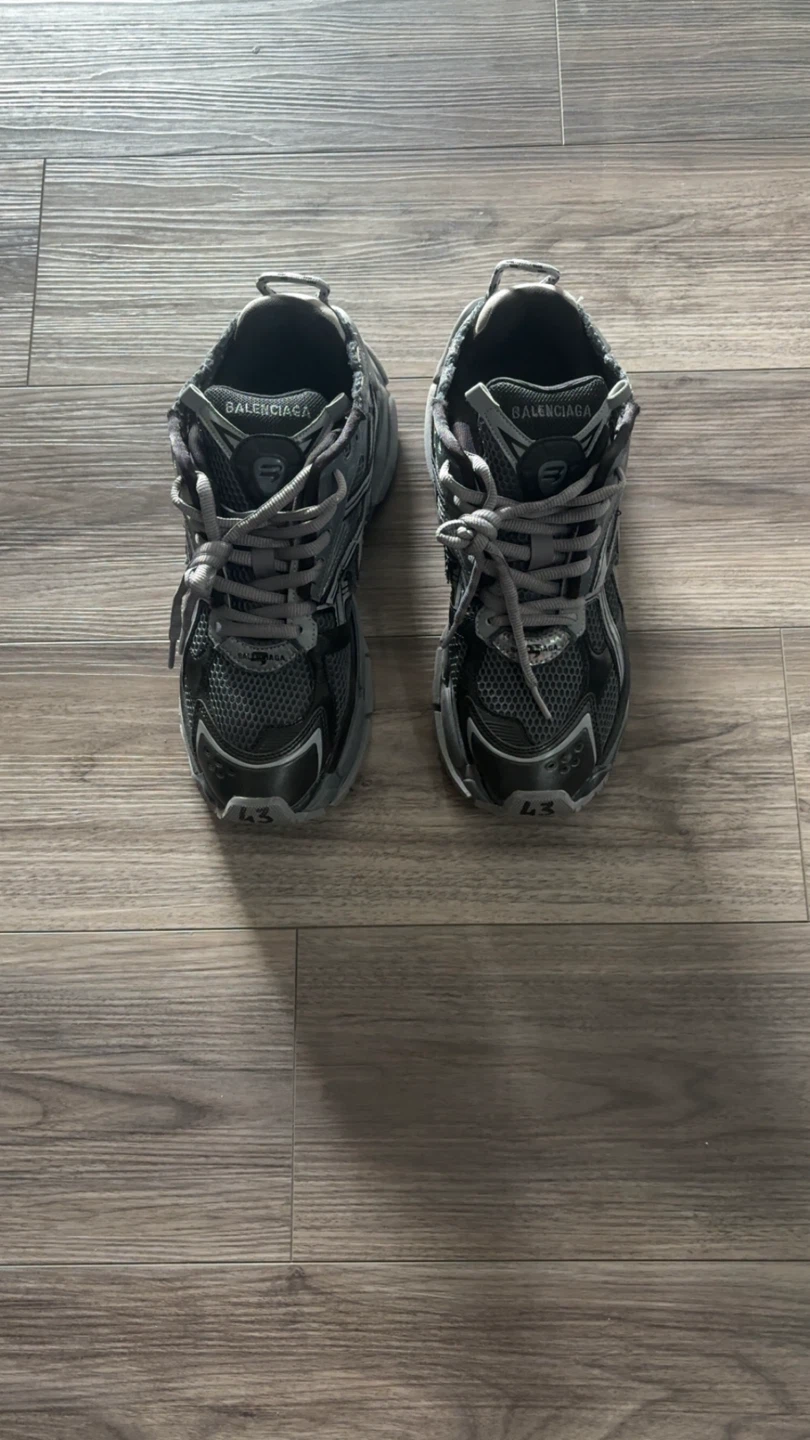 Balenciaga Runners